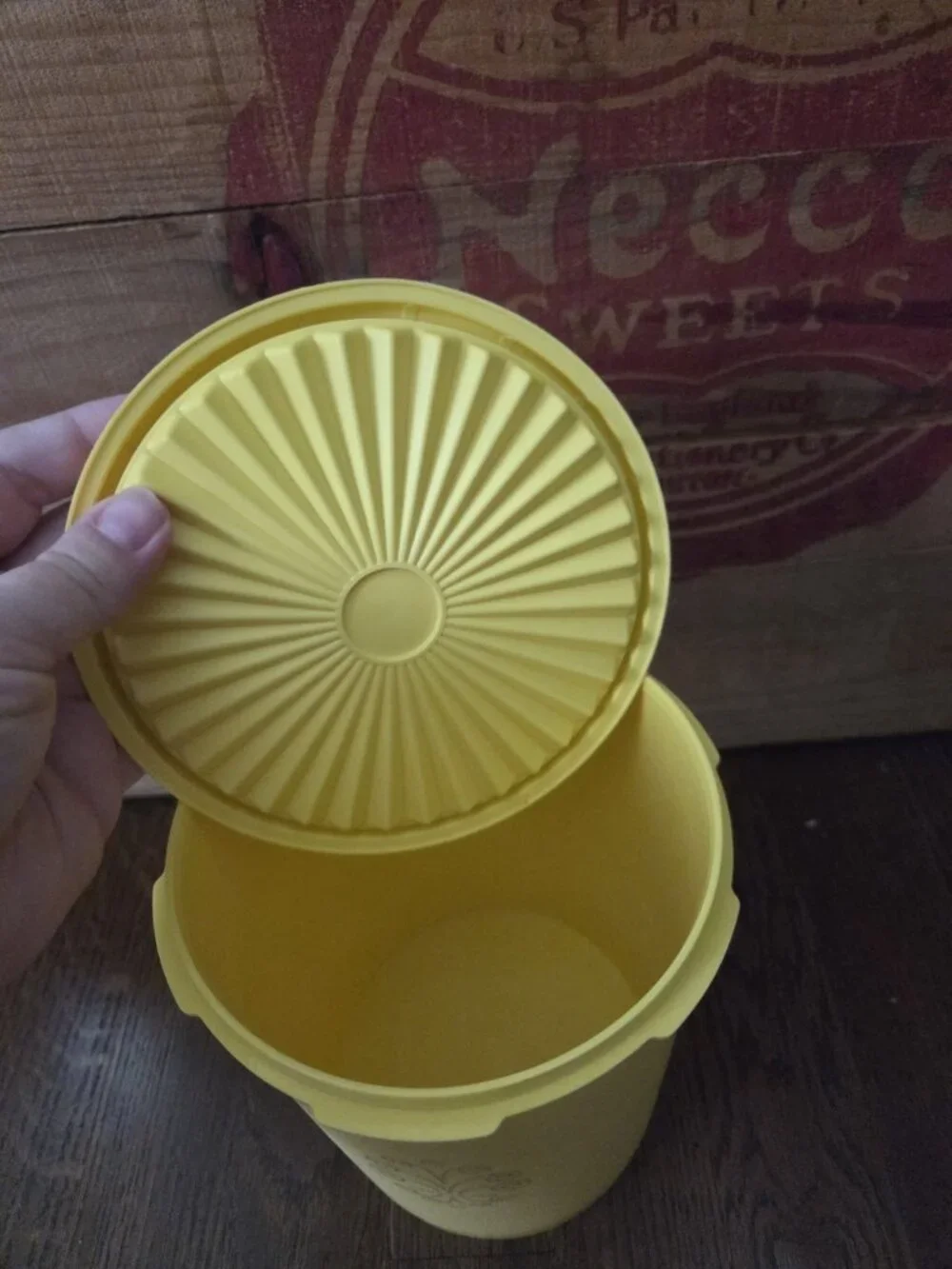 Vintage Yellow Tupperware Servalier 7